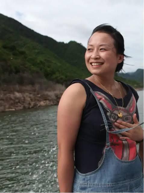 Bạn Lê Thu Uyên